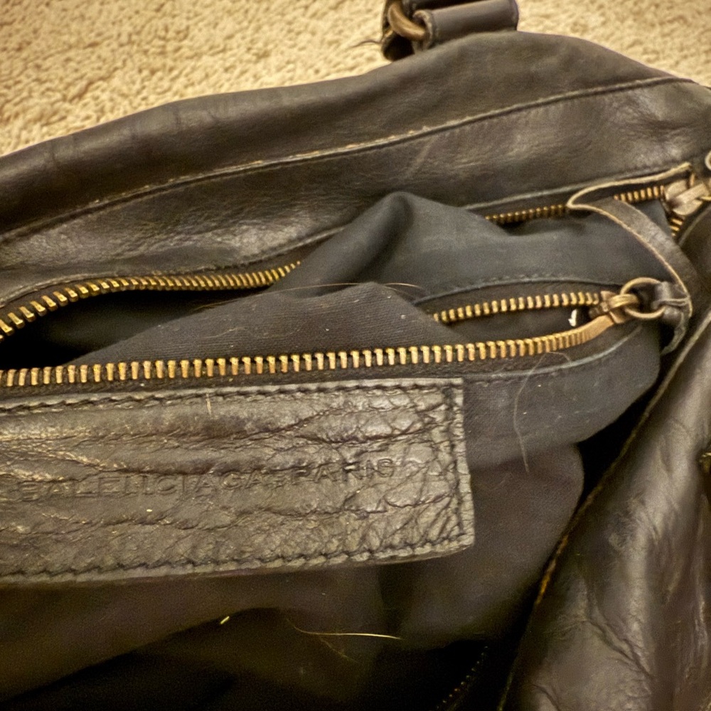 Balenciaga Handbag - Picture 6 of 9